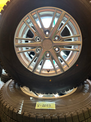 V-0033ダンロップｳｨﾝﾀｰﾏｯｸｽ　ﾊﾞﾝ195/80Ｒ15スタッドレス