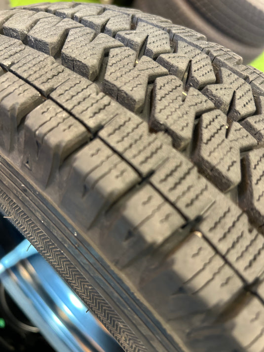 V-0032 ブリヂストン スタッドレス ﾌﾞﾘｻﾞｯｸ　VL10 145/80Ｒ12