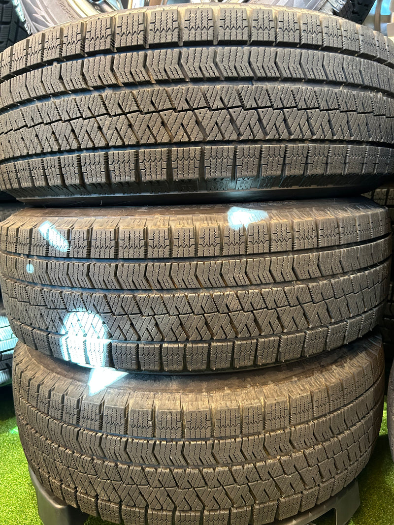 ギャラリービューアに画像をロードする, SUV-0060 ブリヂストン スタッドレス ﾌﾞﾘｻﾞｯｸ　VRX2 195/65Ｒ16
