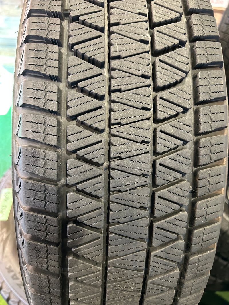 ギャラリービューアに画像をロードする, SUV-0062 ブリヂストン スタッドレス ﾌﾞﾘｻﾞｯｸ　DM-V3 225/65Ｒ17
