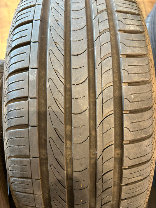 T-229ロードストーンEUROVIS　HP02195/55Ｒ15 夏タイヤ