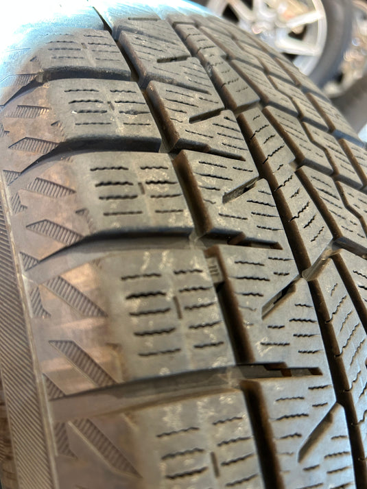 F14-0046ヨコハマｱｲｽｶﾞｰﾄﾞ　IG70175/70Ｒ14スタッドレス
