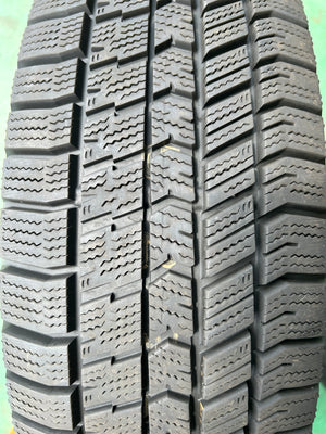 T-230グッドイヤーｱｲｽﾅﾋﾞ8195/60Ｒ17 スタッドレス