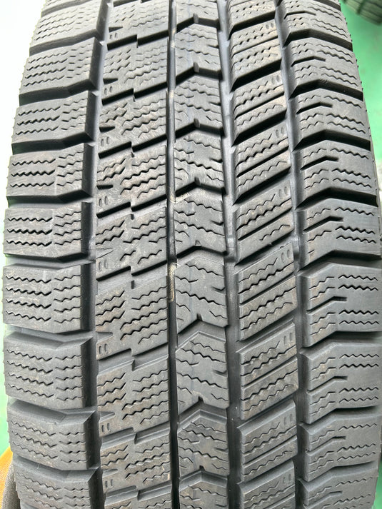 T-230グッドイヤーｱｲｽﾅﾋﾞ8195/60Ｒ17スタッドレス