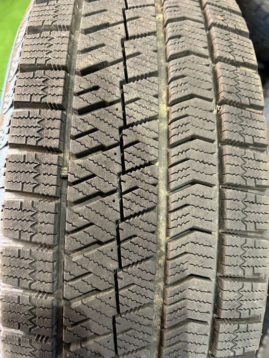 SUV-0060 ブリヂストン ﾌﾞﾘｻﾞｯｸ　VRX2 195/65Ｒ16 スタッドレス ﾗｲｽﾞHV、ﾛｯｷｰHV