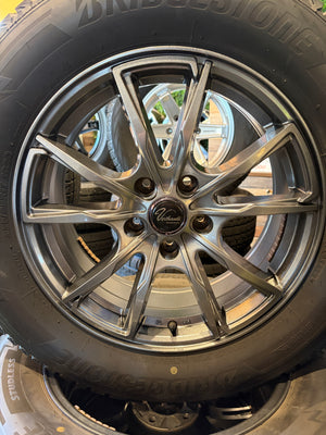 SUV-0084 ブリヂストン ﾌﾞﾘｻﾞｯｸDM-V3 225/65R17 スタッドレス ﾊﾘｱｰ、ﾗｳﾞ4