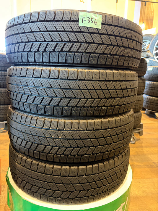 T-356ブリヂストンﾌﾞﾘｻﾞｯｸVRX3165/50R16スタッドレス