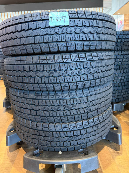 T-357ダンロップｳｨﾝﾀｰﾏｯｸｽSV01145/80R12　80/78スタッドレス