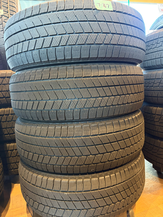 T-367ブリヂストンﾌﾞﾘｻﾞｯｸVRX3225/60R17スタッドレス