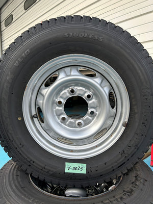 V-0024 ブリヂストン ﾌﾞﾘｻﾞｯｸ　VL10 195/80Ｒ15 スタッドレス ｷｬﾗﾊﾞﾝ